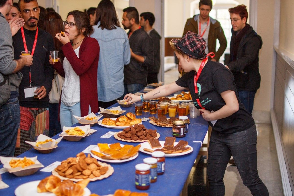 CODES - Actividades - Coffee Break